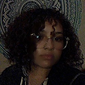 Meet your Posher, Jenahvive